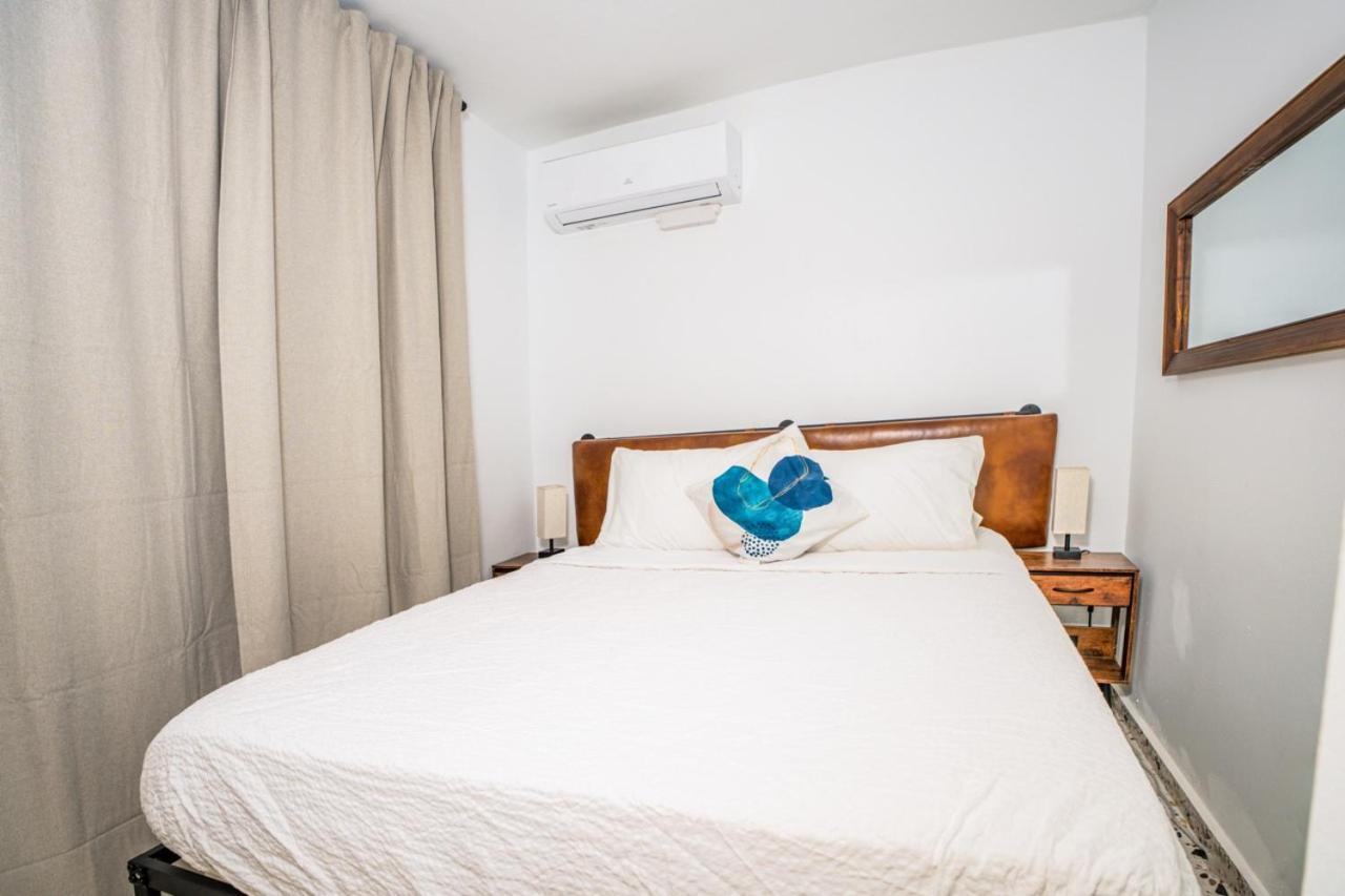 Garden Of Eden Hotel Brenas Phòng bức ảnh