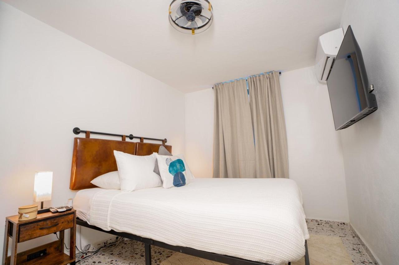Garden Of Eden Hotel Brenas Phòng bức ảnh